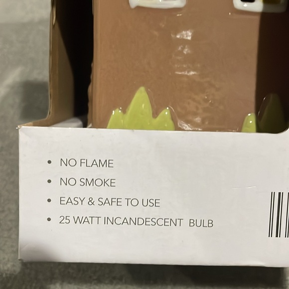 Huntington Home Wax Warmer Christmas House Gingerbread - Picture 9 of 12